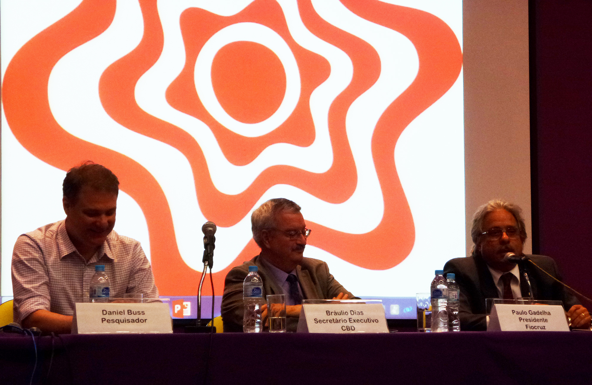 Integrantes da mesa do evento