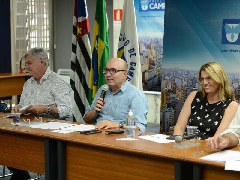 Prefeito de Campinas, Dário Saadi discursa na cerimônia