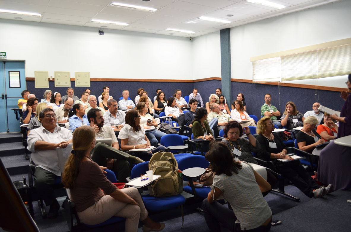 Reunião da Rede de Laboratórios em Saúde Silvestre realizada na Fiocruz - RJ em setembro de 2013 